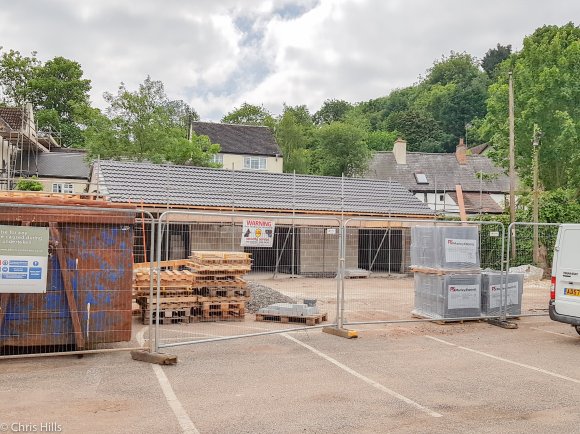 Storage extension with a new roof